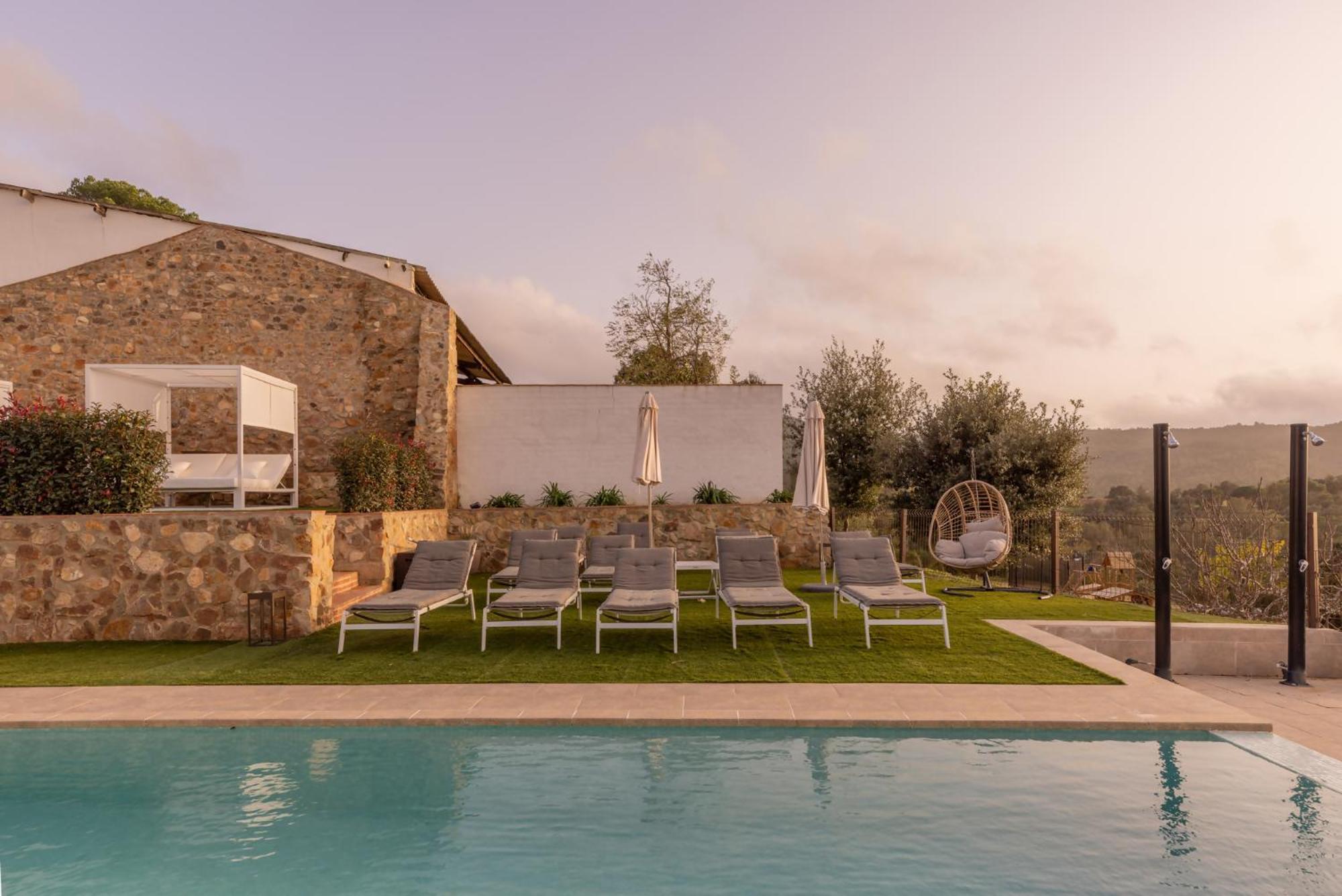 Can Bufi Espectacular Casa Con Piscina Interior Llagostera Exterior photo