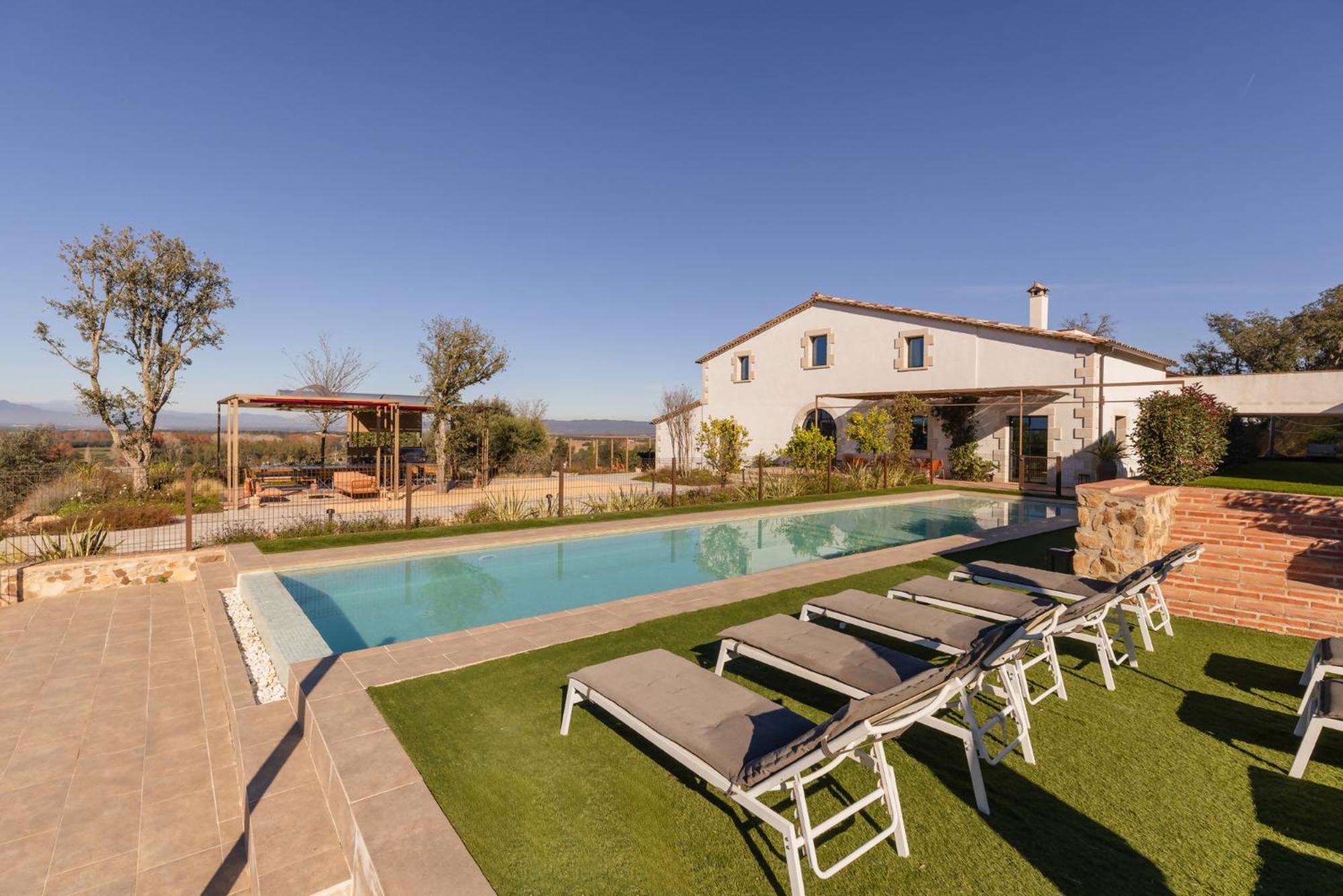 Can Bufi Espectacular Casa Con Piscina Interior Llagostera Exterior photo