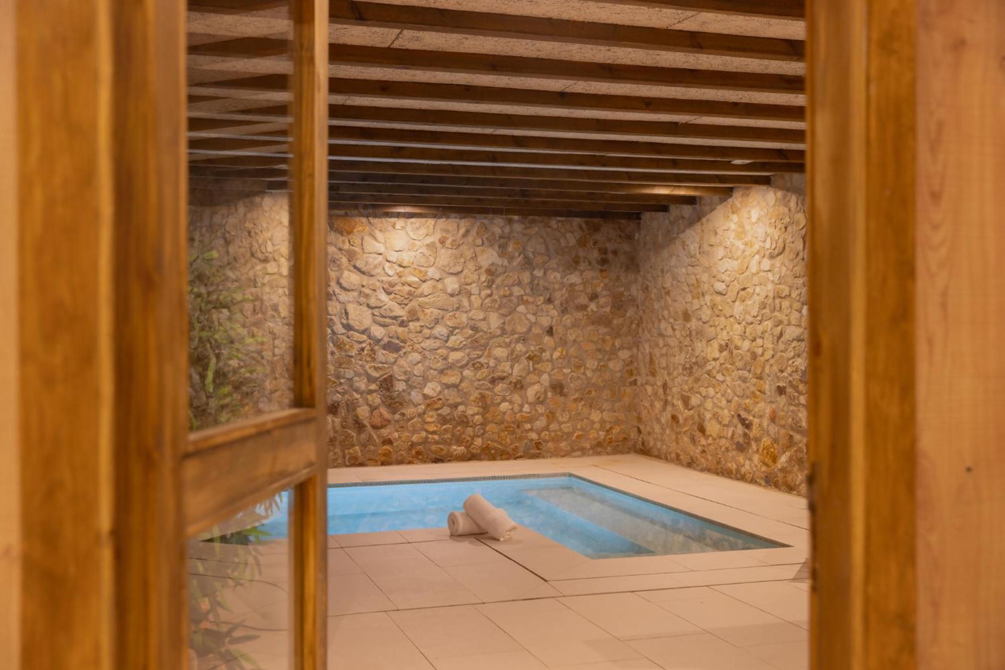 Can Bufi Espectacular Casa Con Piscina Interior Llagostera Exterior photo