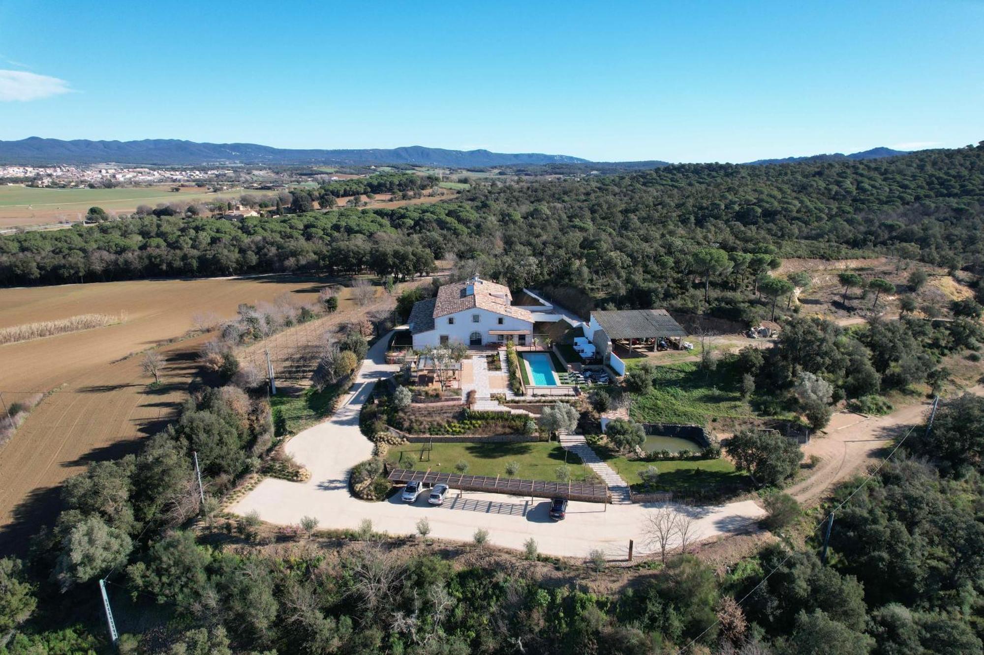 Can Bufi Espectacular Casa Con Piscina Interior Llagostera Exterior photo